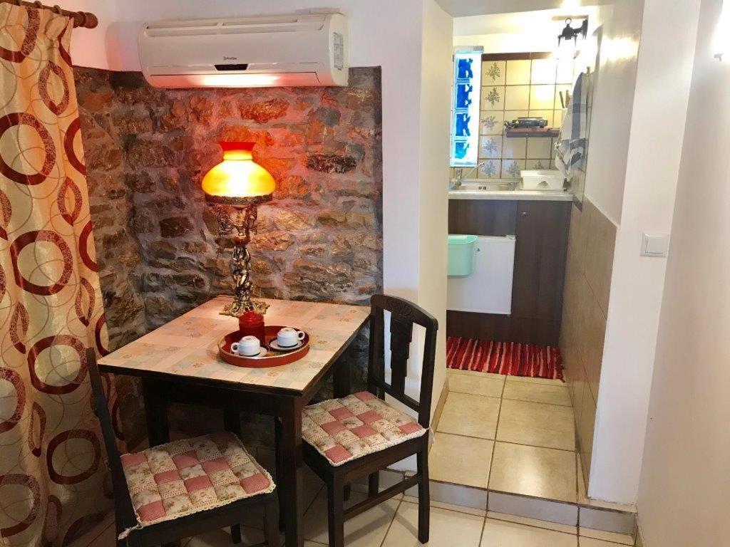 Casa Lela 3...Hydra Appartement Míloi Buitenkant foto