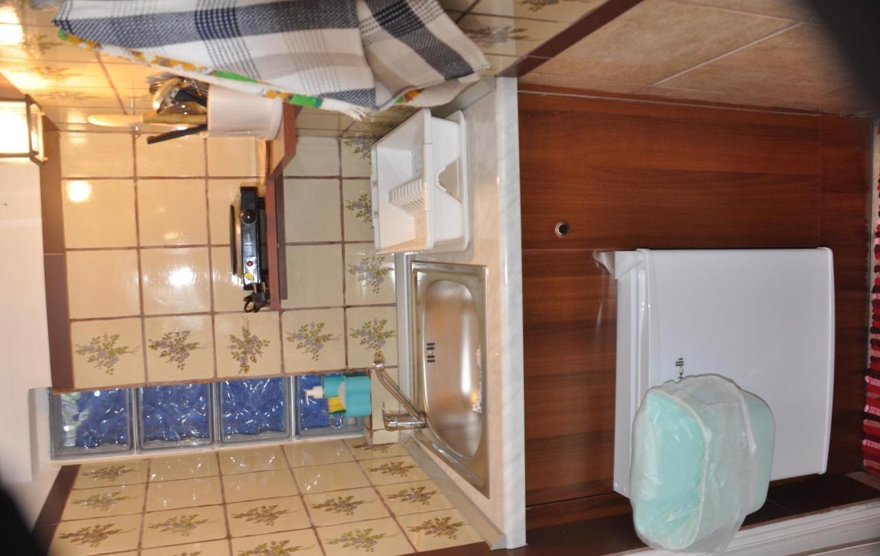 Casa Lela 3...Hydra Appartement Míloi Buitenkant foto