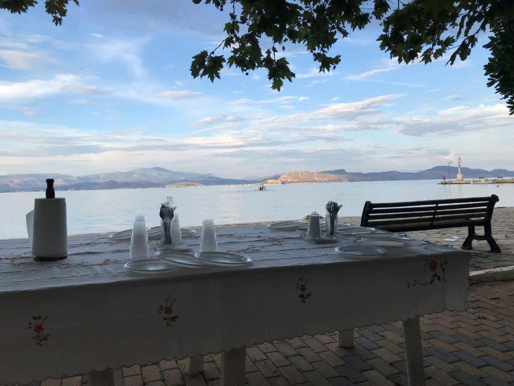 Casa Lela 3...Hydra Appartement Míloi Buitenkant foto